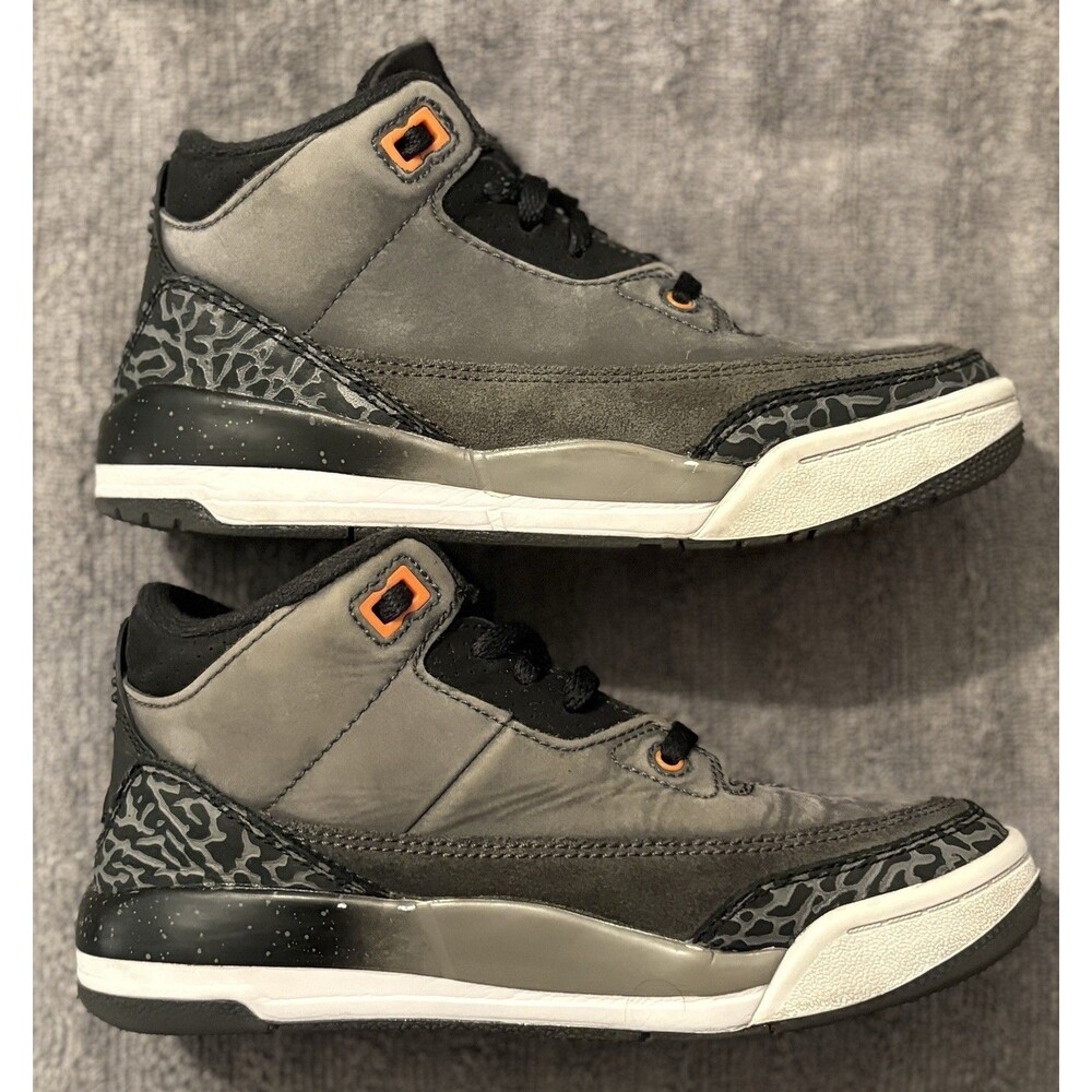 Nike Air Jordan 3 Retro Fear Night Stadium Total Orange Kids Sz 1.5Y DM0966-080